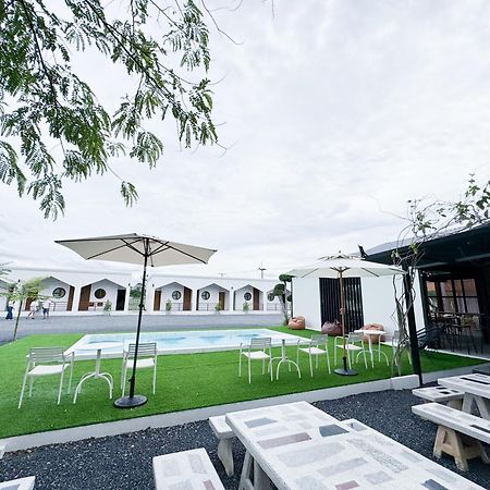 Peeranon Resort 坤西育府 外观 照片