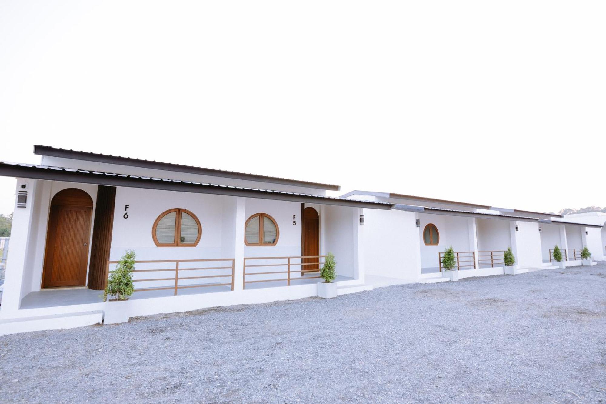Peeranon Resort 坤西育府 外观 照片
