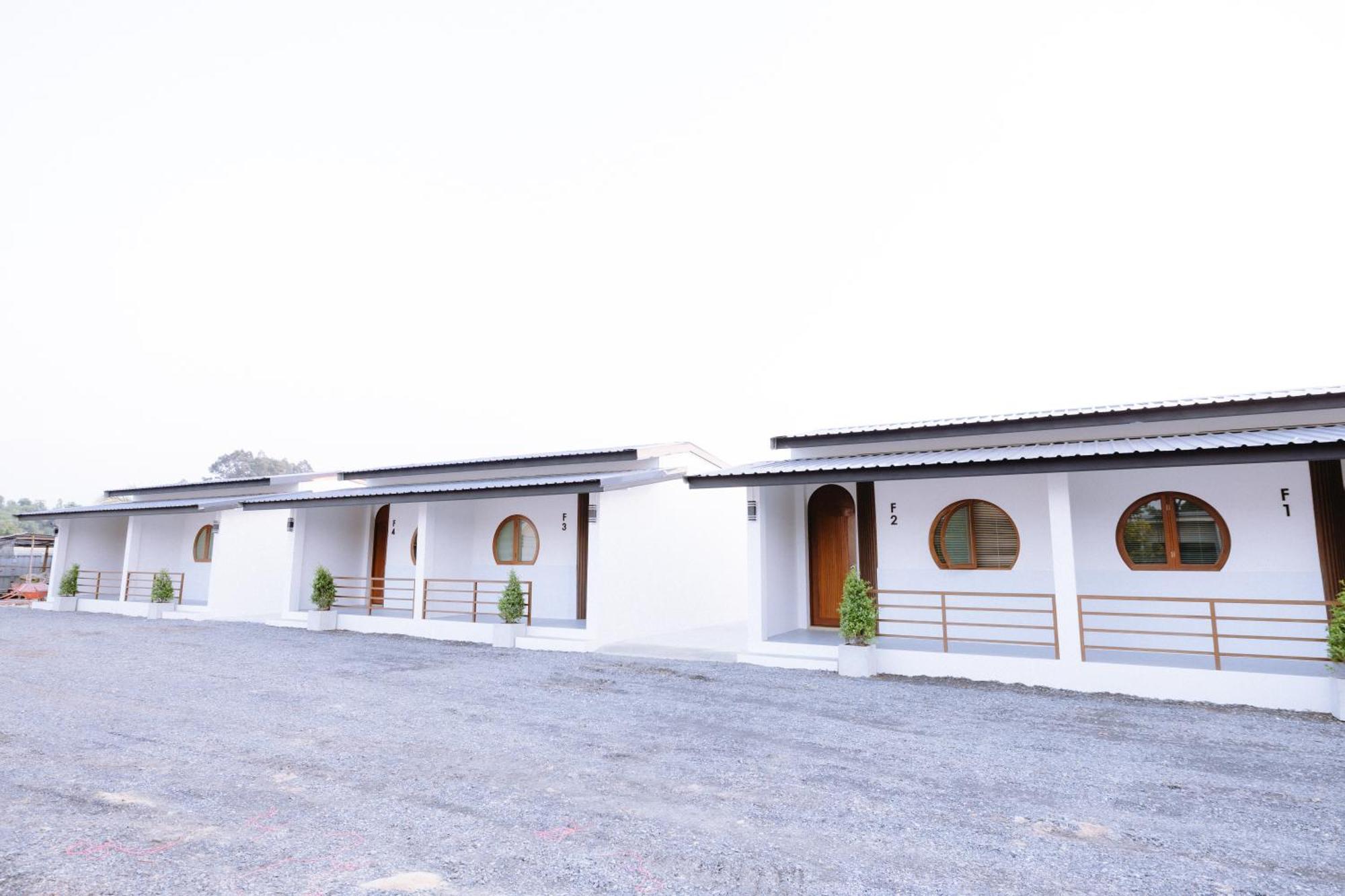 Peeranon Resort 坤西育府 外观 照片