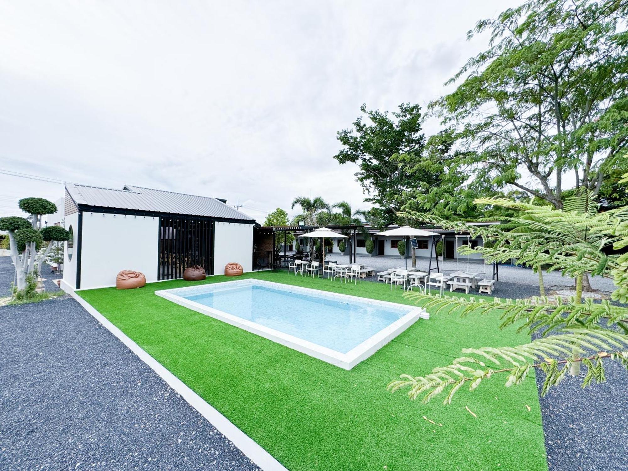 Peeranon Resort 坤西育府 外观 照片